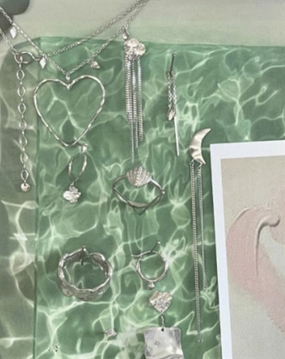 Stine A - Bella Moon With Long Chains Single Ørering - Sølvfarvet